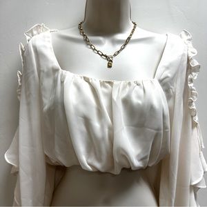 🤍🤍🤍BEAUTIFUL TOP SIZE SMALL